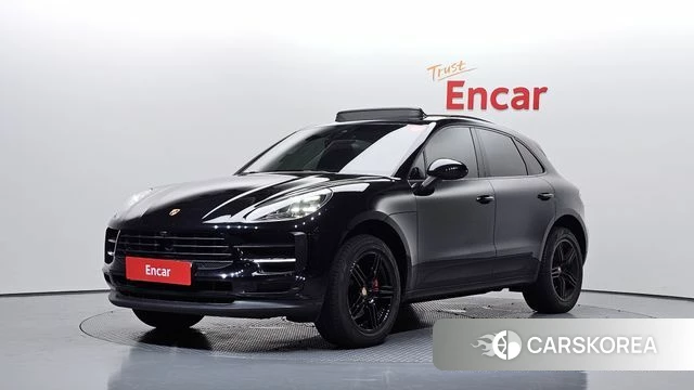 Porsche Macan 2019 Черный из Кореи