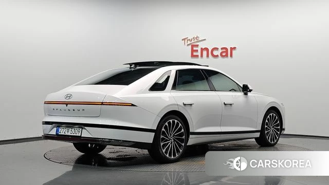 Hyundai Grandeur Hybrid (GN7) 2025 Белый из Кореи