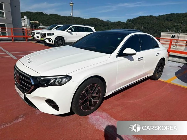 Mercedes-Benz E-Class W214 2026 Белый из Кореи