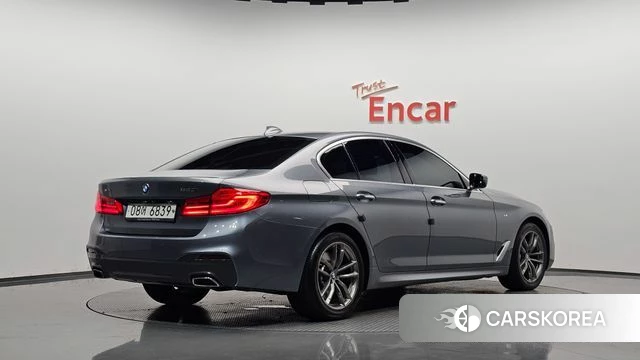 BMW 5 Series (G30) 2018 Серый из Кореи