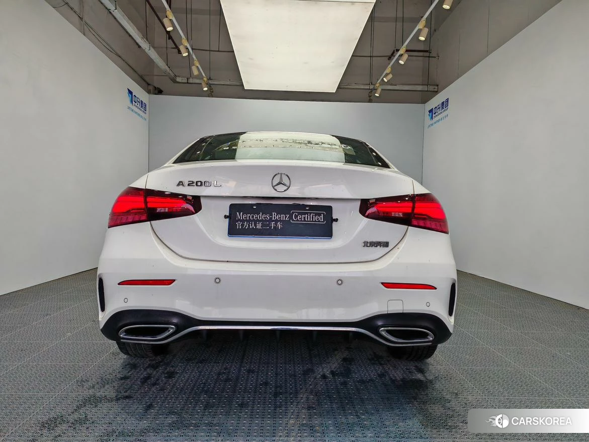 Mercedes-Benz A-Class 2022 Белый из Китая