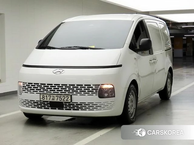 Hyundai Staria 2022 Белый из Кореи