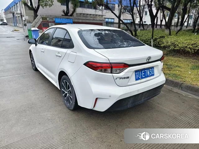 Toyota Levin 2024 Белый из Китая