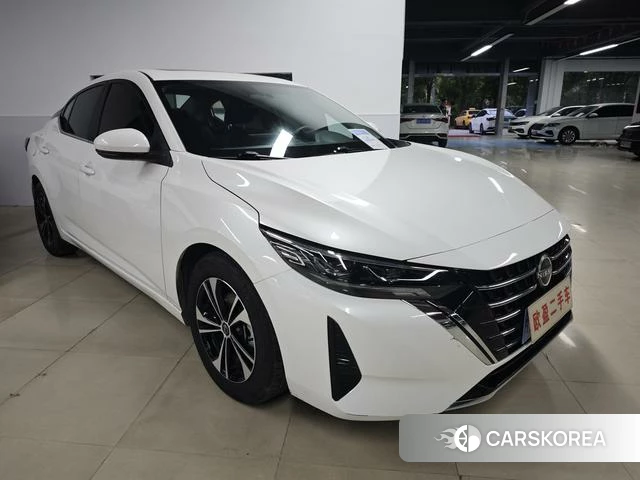 Nissan Sylphy 2024 Белый из Китая
