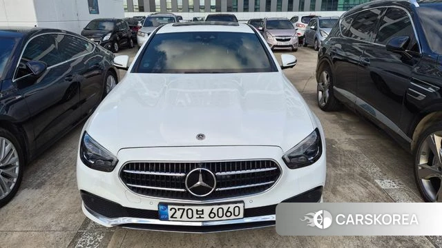 Mercedes-Benz E-Class W213 2021 Белый из Кореи