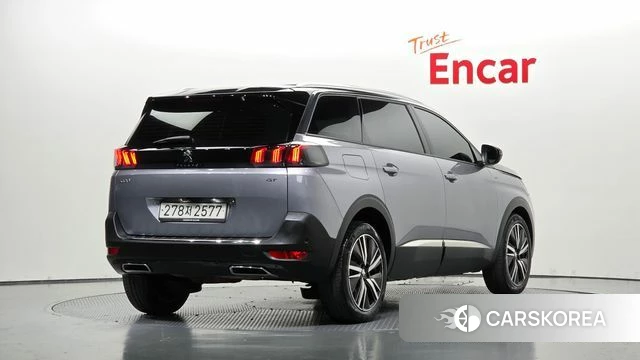 Peugeot 5008 second generation 2024 Серый из Кореи