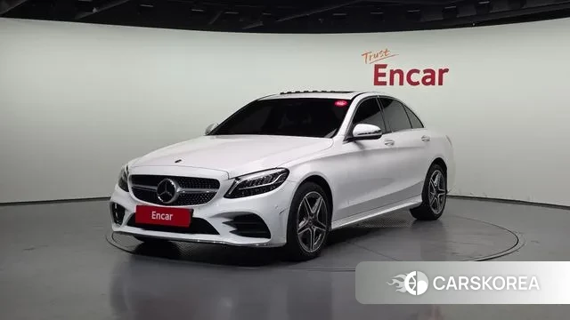 Mercedes-Benz C-Class W205 2020 Белый из Кореи