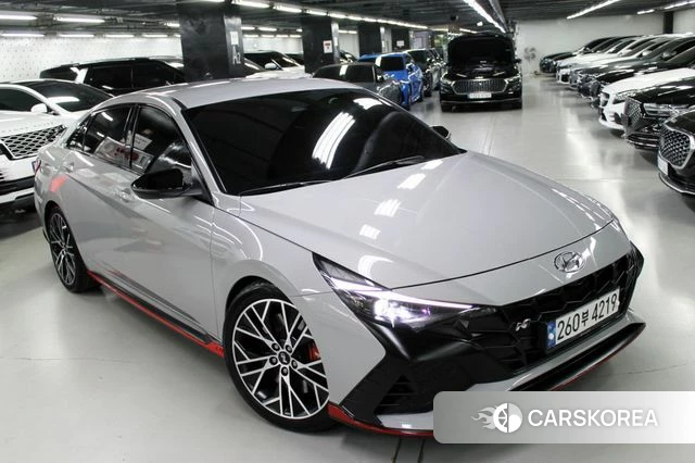 Hyundai Avante (CN7) 2022 Серебристо-серый из Кореи