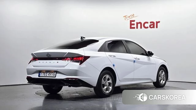 Hyundai Avante (CN7) 2021 Белый из Кореи