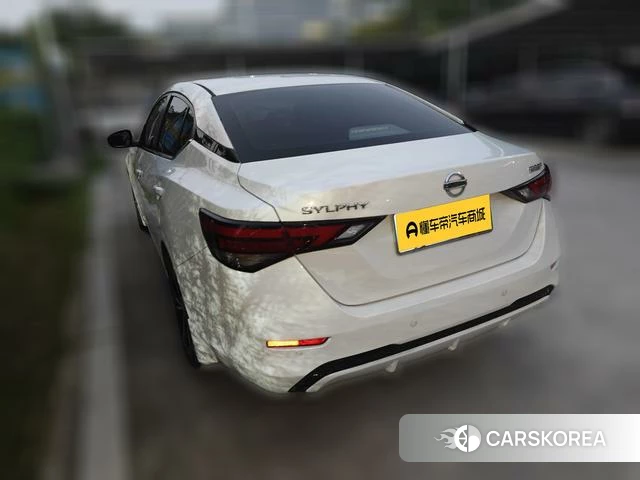 Nissan Sylphy 2021 Белый из Китая