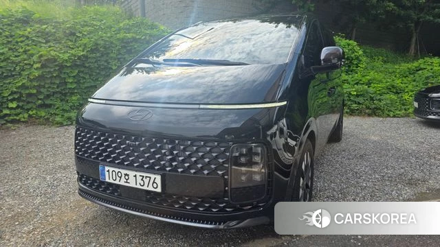 Hyundai Staria 2025 Черный из Кореи