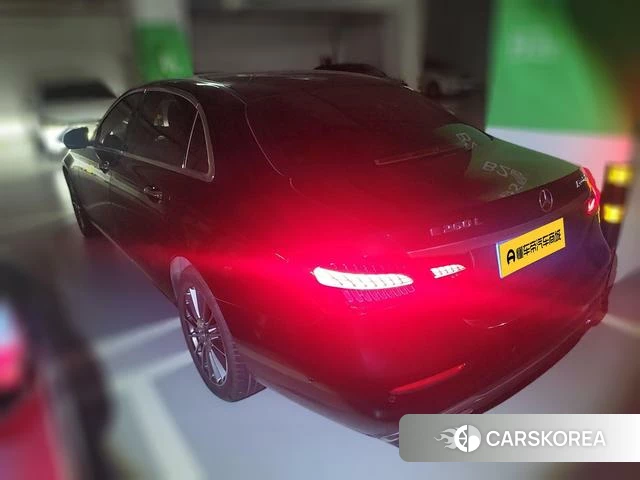Mercedes-Benz E-Class 2023 Черный из Китая