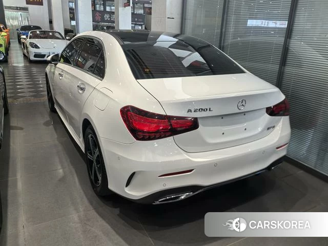 Mercedes-Benz A-Class 2023 Белый из Китая