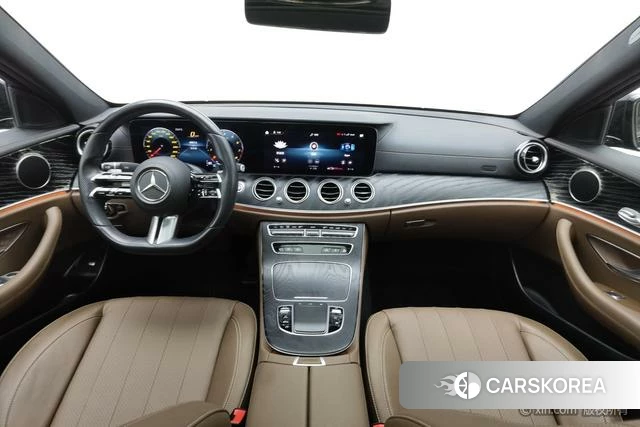 Mercedes-Benz E-Class 2021 Черный из Китая