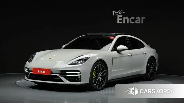 Porsche Panamera (971) 2023 Серебристо-серый из Кореи