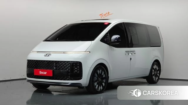 Hyundai Staria 2025 Белый из Кореи