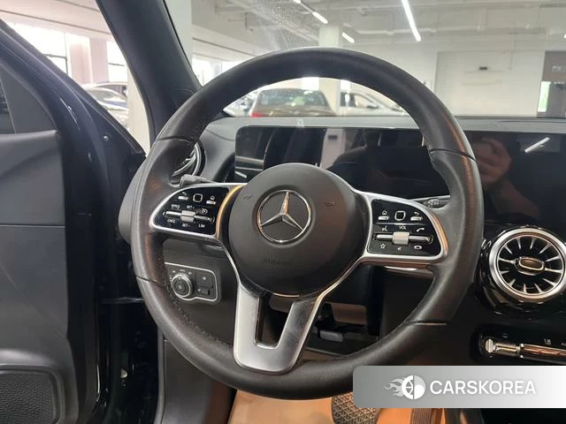 Mercedes-Benz GLB 2023 Черный из Китая