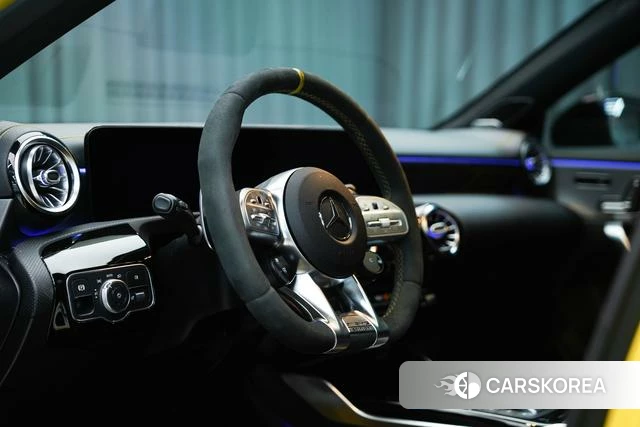 Mercedes-Benz AMG A-Class 2021 Желтый из Китая