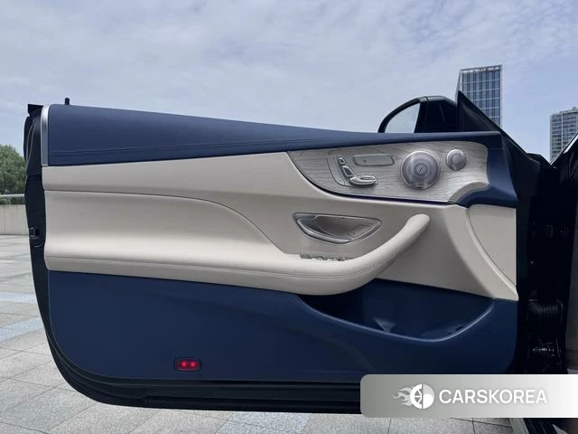 Mercedes-Benz E-Class 2023 Зеленый из Китая