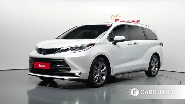 Toyota Sienna 4th Generation 2024 Белый из Кореи