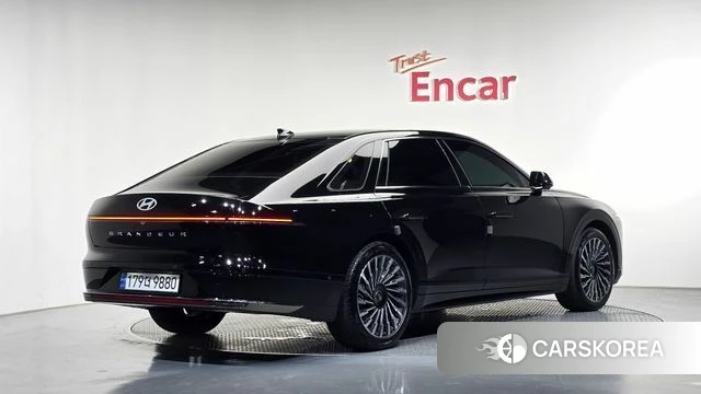 Hyundai Grandeur Hybrid (GN7) 2024 Черный из Кореи