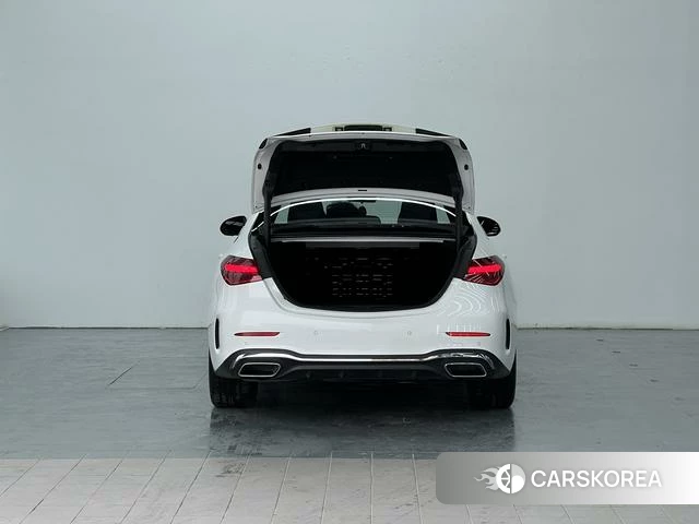 Mercedes-Benz C-class 2023 Белый из Китая