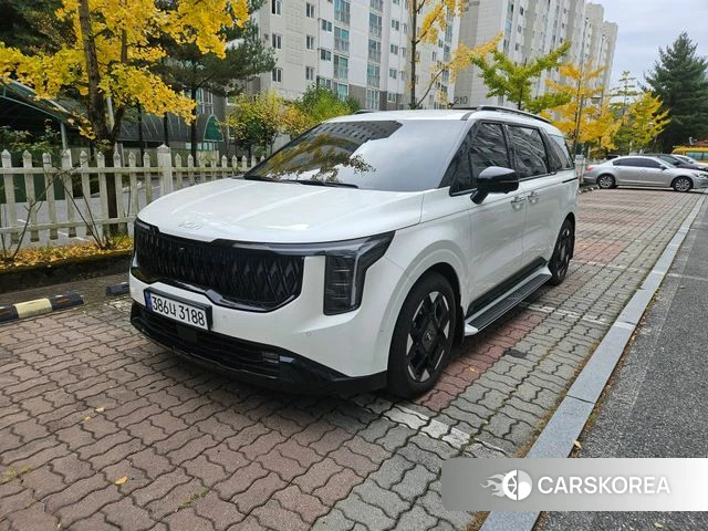 Kia The New Carnival 4th Generation 2025 Белый из Кореи