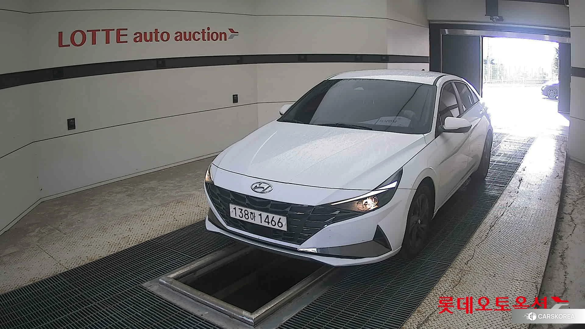Hyundai Avante 2023 Polar White из Кореи