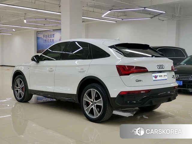 Audi Q5L 2024 Белый из Китая
