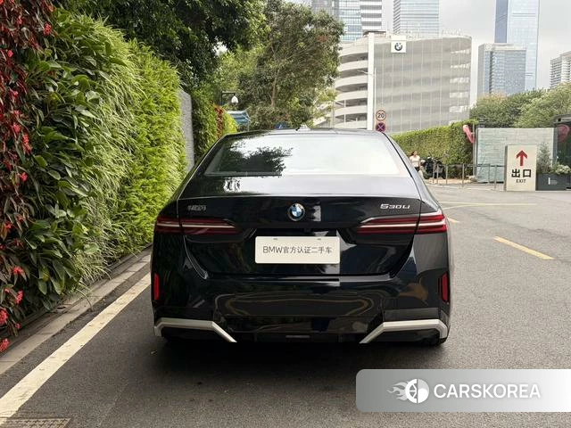 BMW 5 series 2025 Черный из Китая