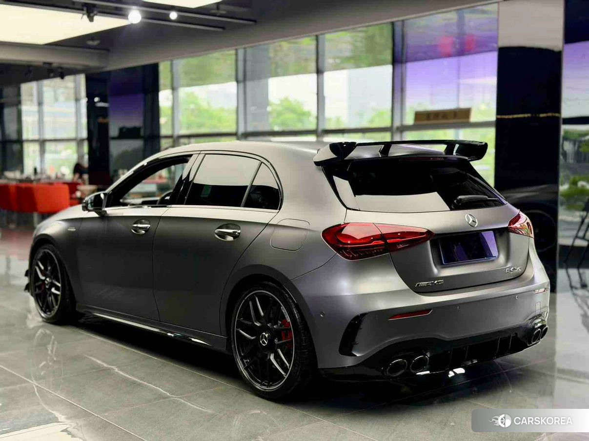 Mercedes-Benz AMG A-Class 2023 Серебристо-серый из Китая