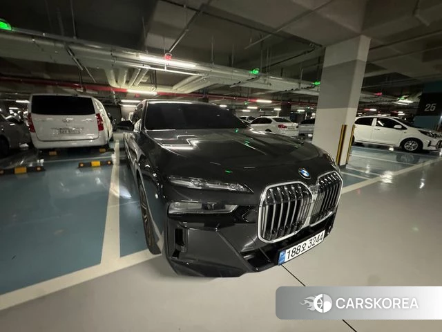 BMW 7 Series (G70) 2026 Черный из Кореи