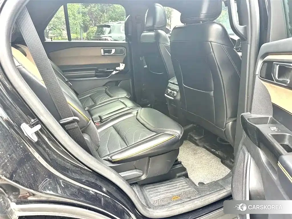 Ford Explorer 2024 Черный из Китая
