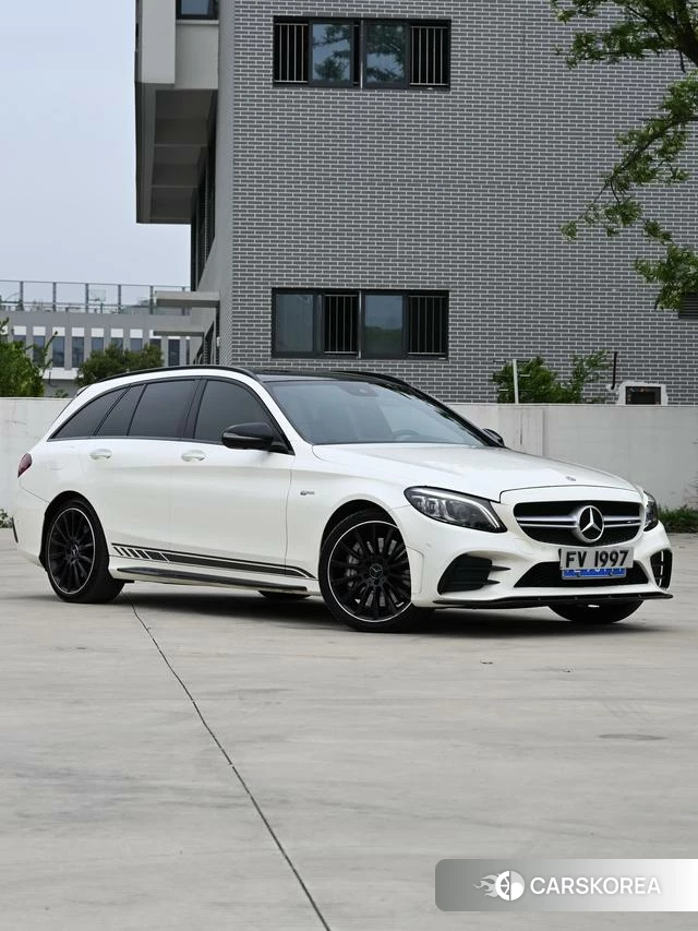 Mercedes-Benz AMG C-Class 2020 Белый из Китая