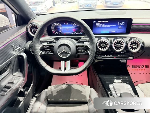 Mercedes-Benz A-Class 2023 Белый из Китая
