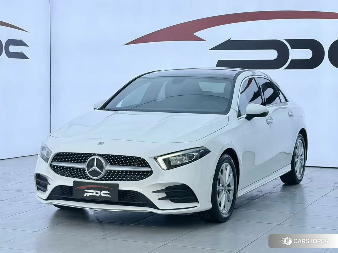 Mercedes-Benz A-Class 2021 Белый из Китая