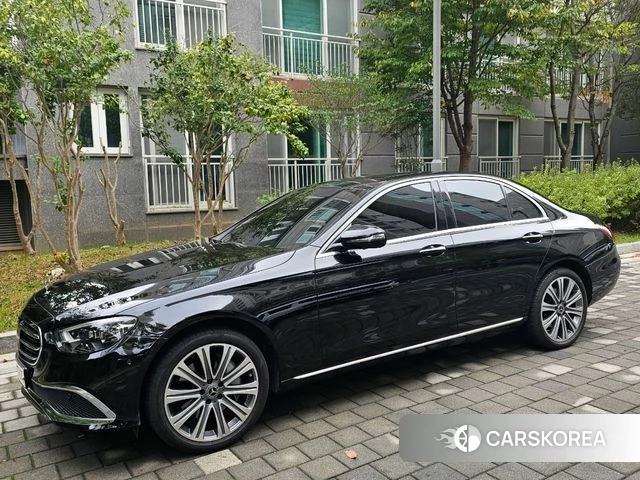 Mercedes-Benz E-Class W213 2022 Черный из Кореи