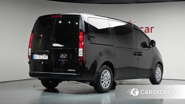 Hyundai Staria 2022 Черный из Кореи