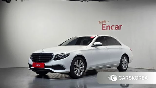 Mercedes-Benz E-Class W213 2019 Белый из Кореи