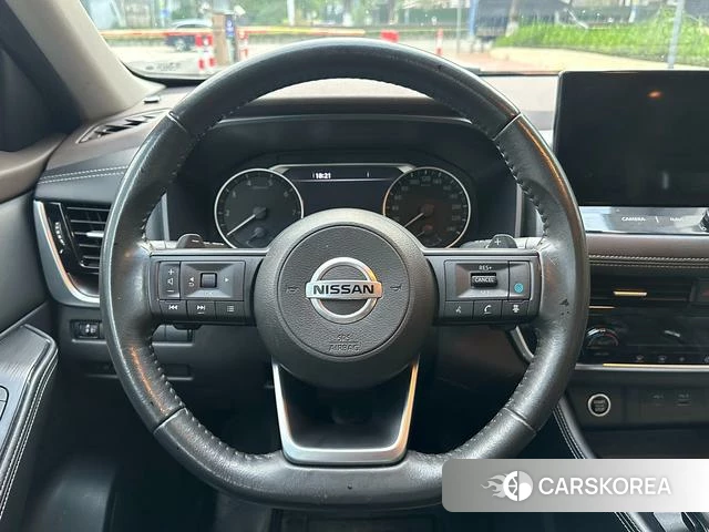 Nissan X-Trail 2022 Темно-серый из Китая