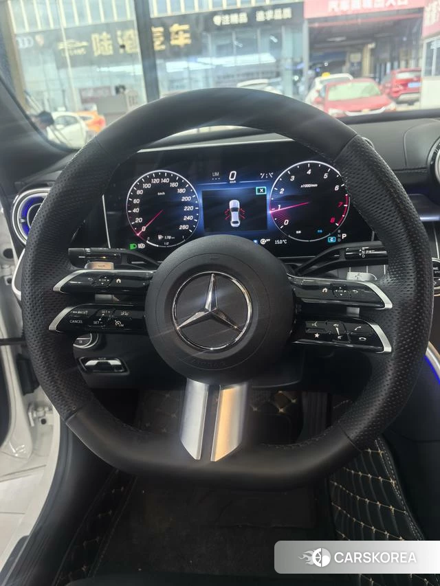 Mercedes-Benz C-class 2024 Белый из Китая