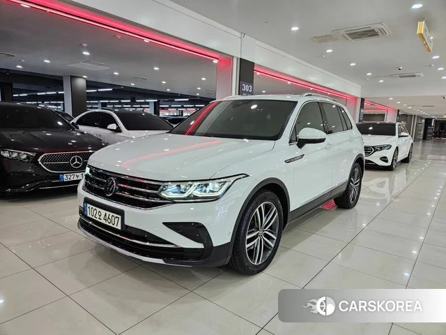 Volkswagen Tiguan second Generation 2022 Белый из Кореи