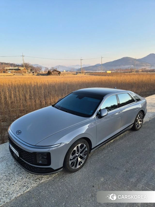 Hyundai Grandeur Hybrid (GN7) 2023 Серый из Кореи