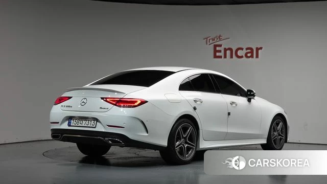 Mercedes-Benz CLS-Class C257 2023 Белый из Кореи