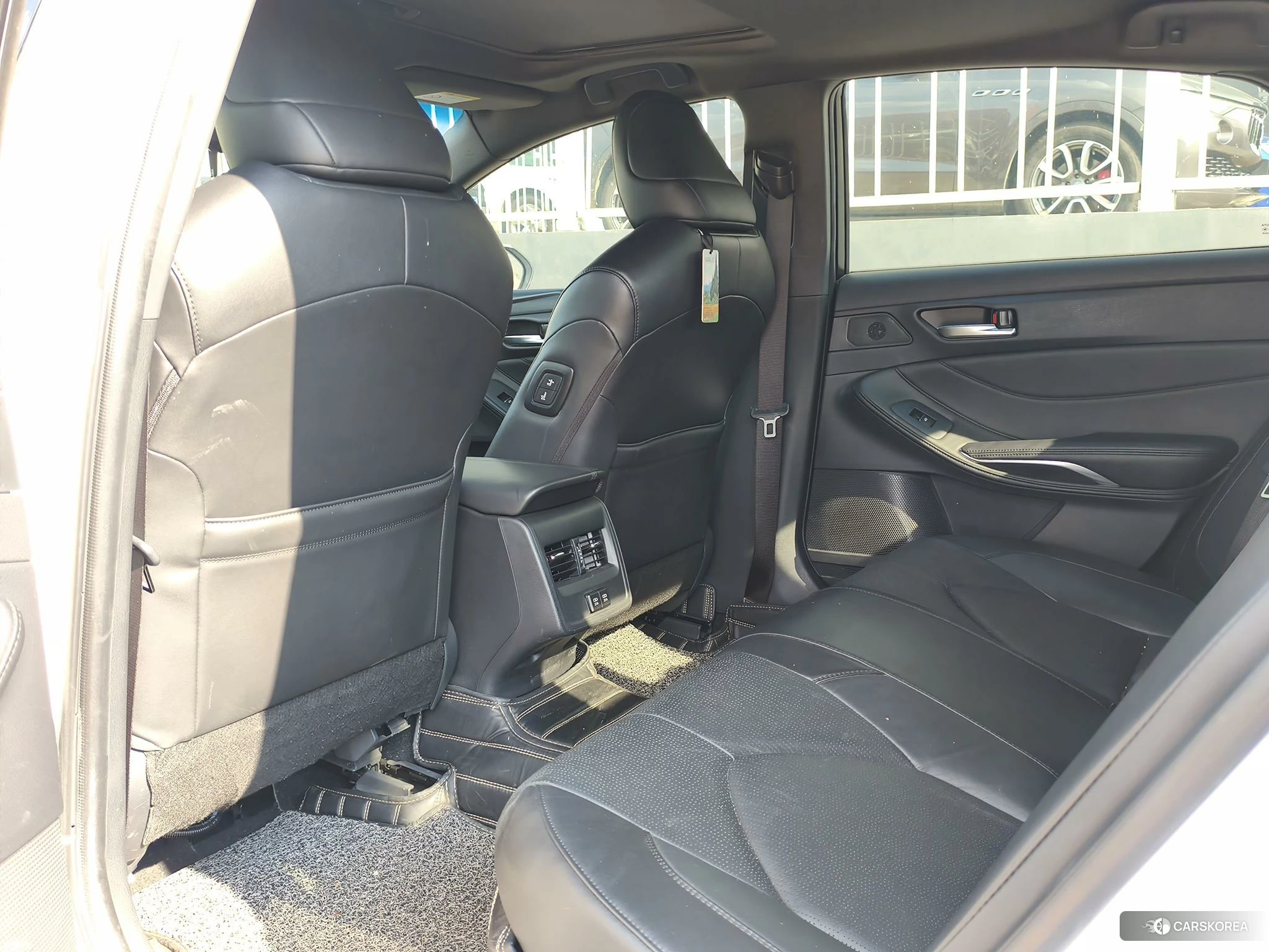 Toyota Avalon 2019 Белый из Китая