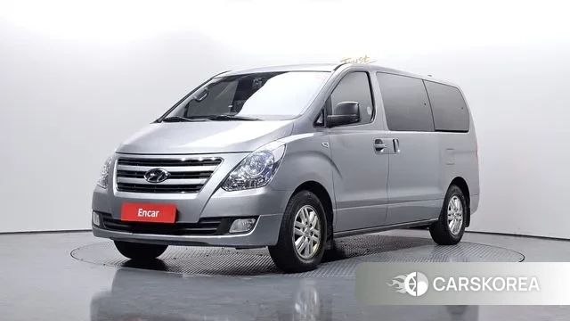 Hyundai Grand Starex 2018 Серебряный из Кореи