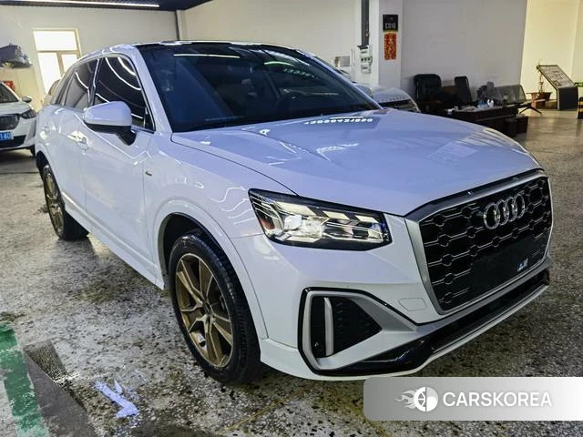 Audi Q2L 2022 Белый из Китая