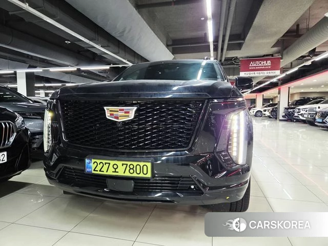 Cadillac Escalade 5th Generation 2025 Черный из Кореи