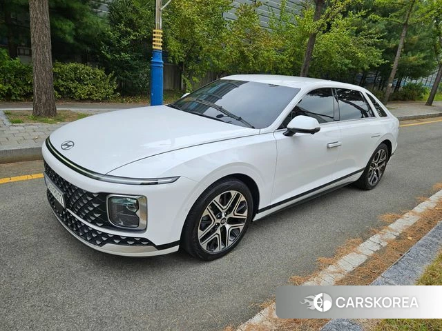 Hyundai Grandeur (GN7) 2023 Белый из Кореи