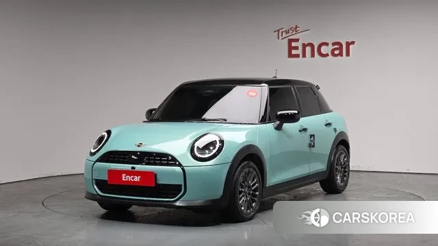 Mini Cooper C 4th generation 2025 Небесно-голубой из Кореи